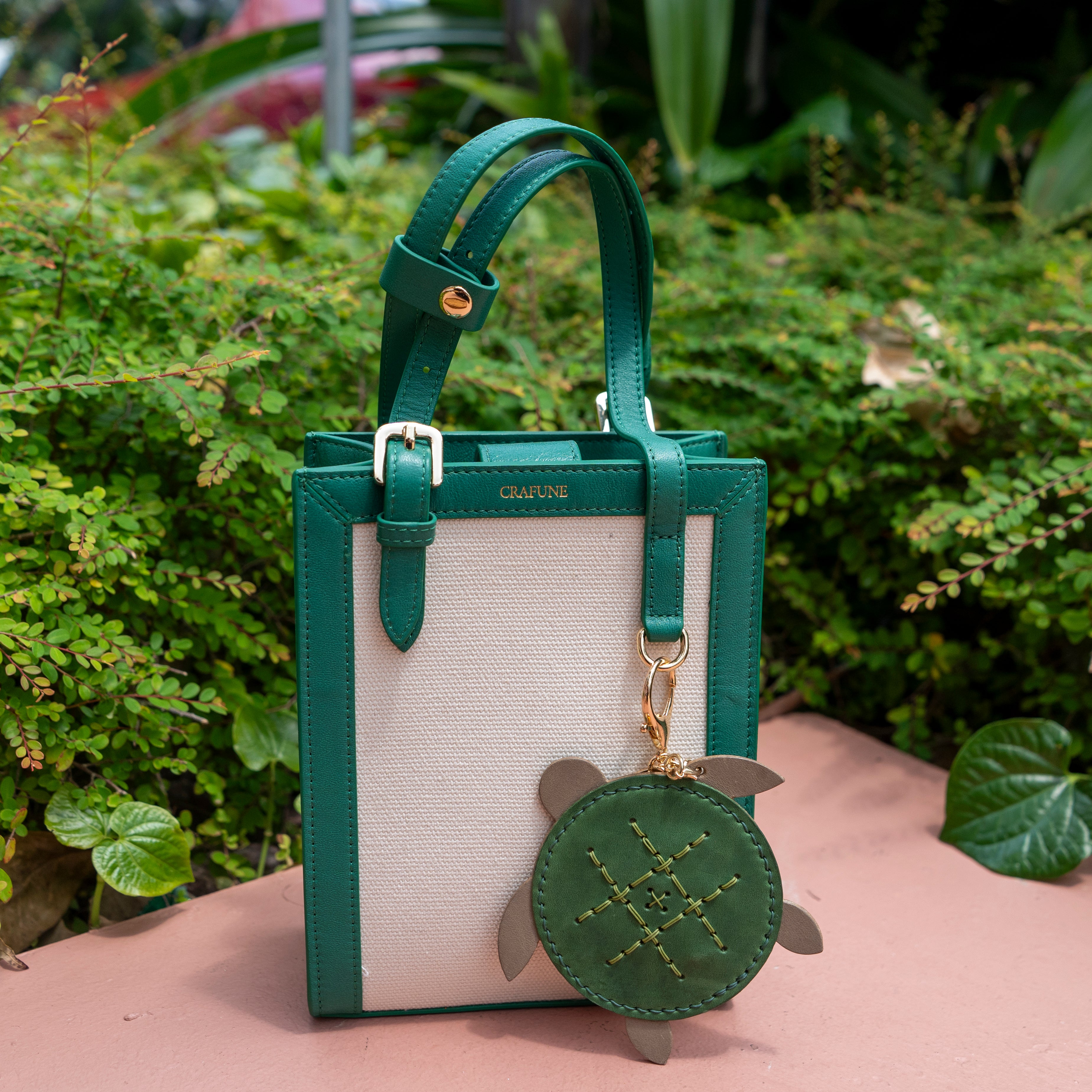 Sea Turtle Mirror Bag Charm Workshop - New Bahru - Crafune