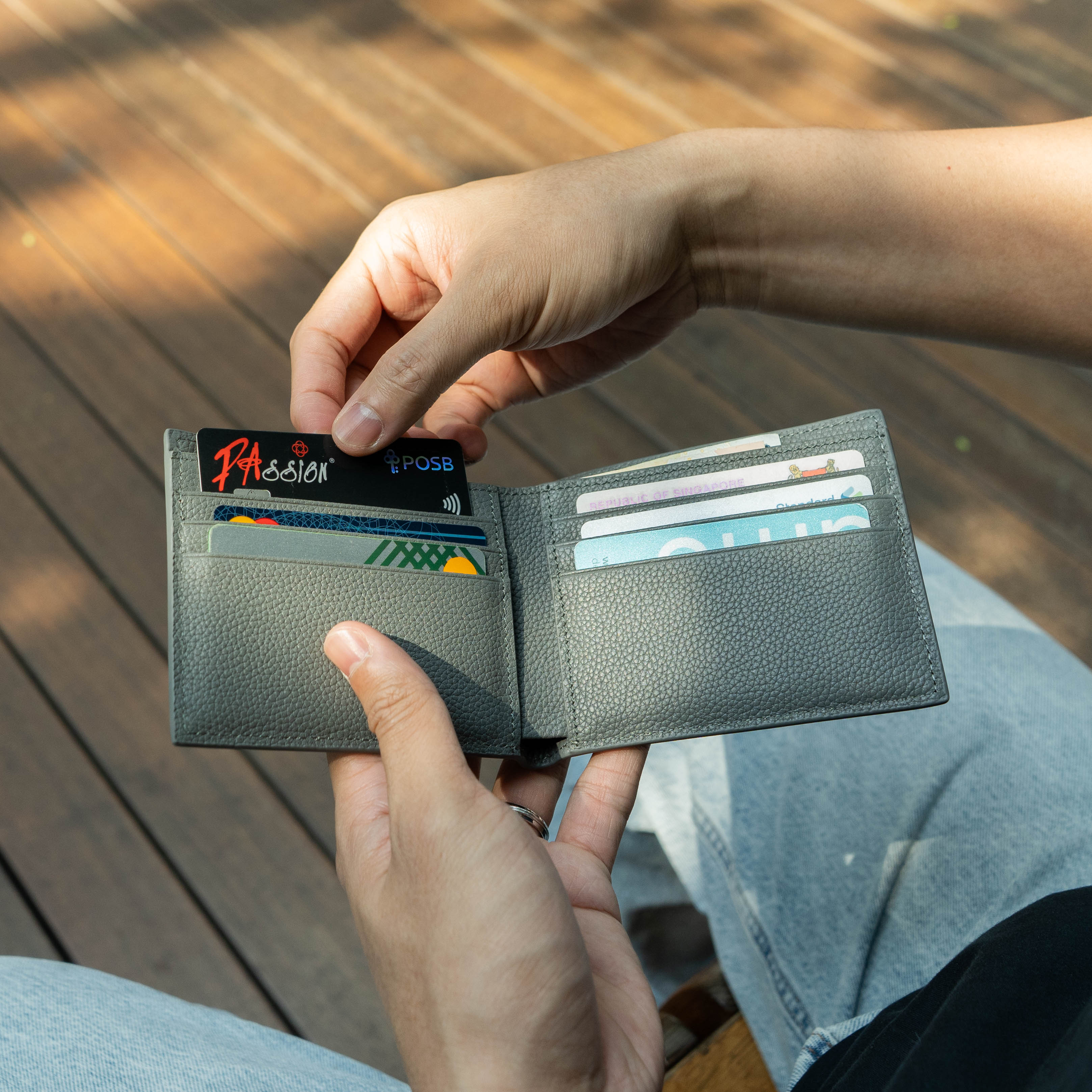 Fortis Bi-Fold Wallet - Moth Grey - Crafune