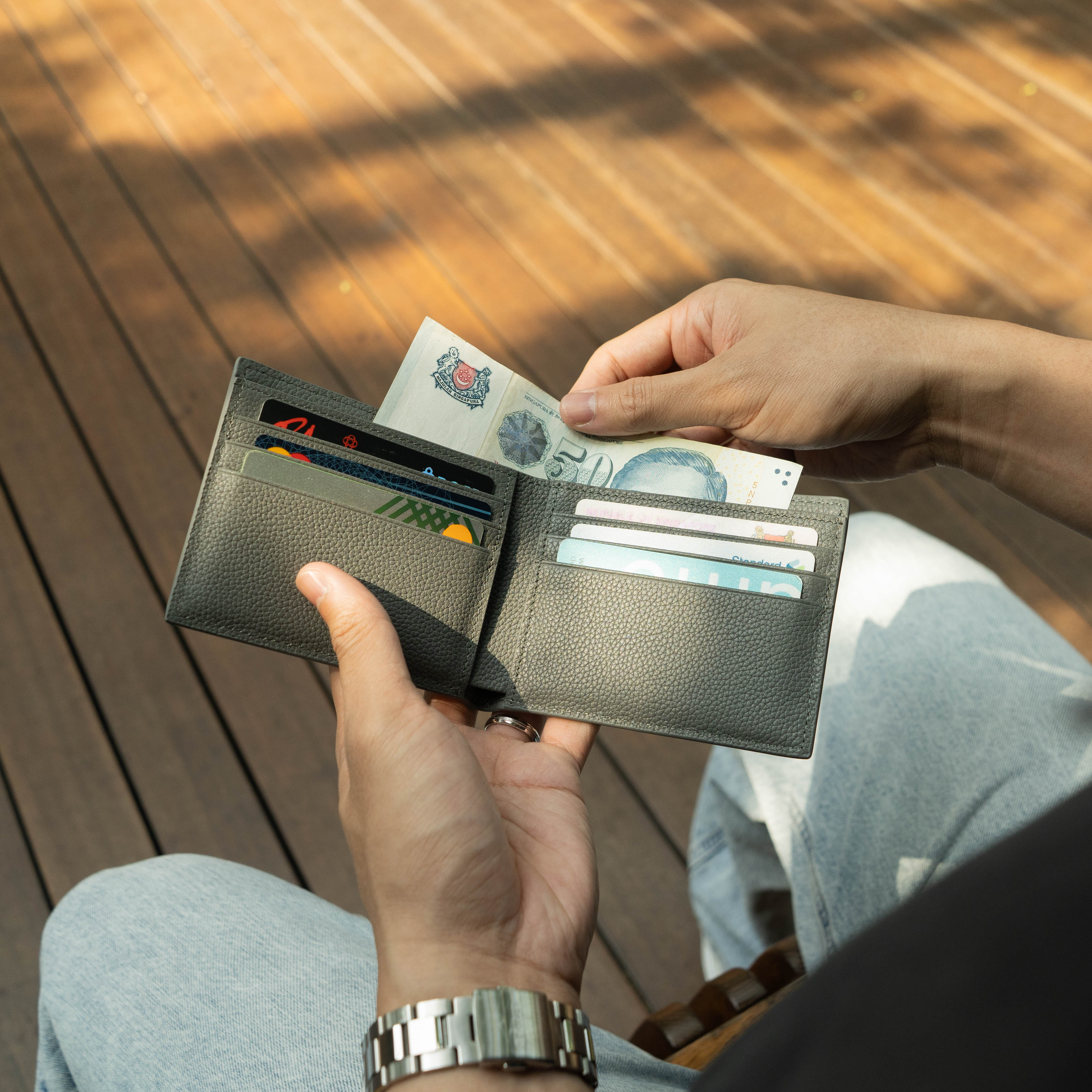 Fortis Bi-Fold Wallet - Moth Grey - Crafune