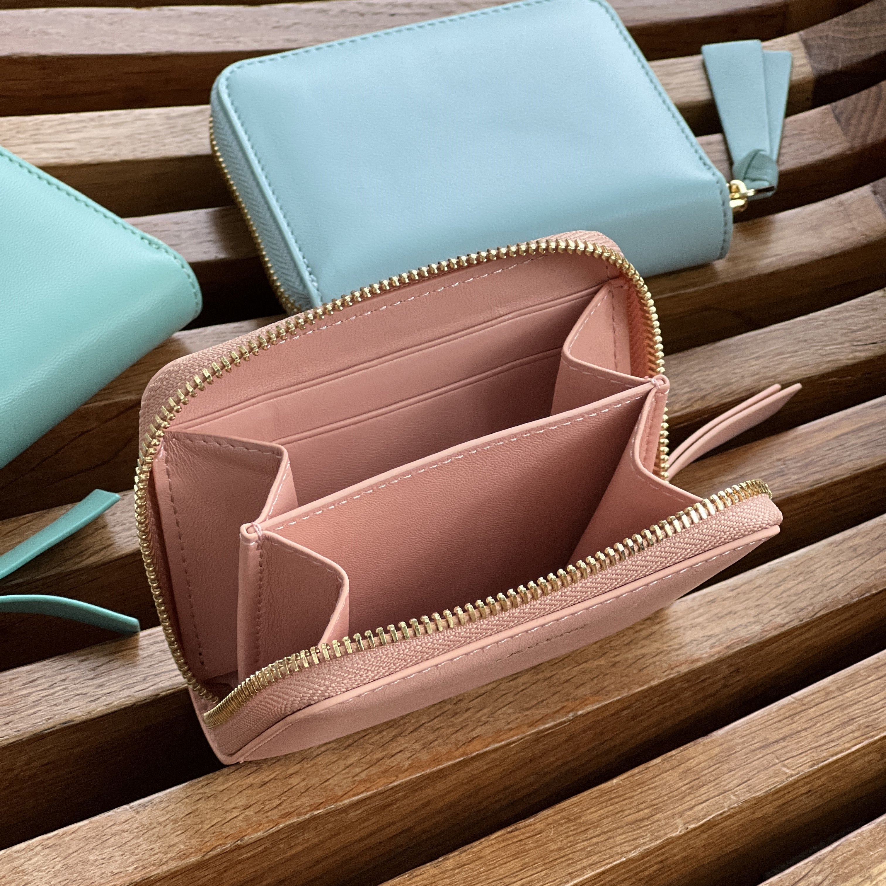 Pluto Short Zipper Wallet - Seafoam Green - Crafune
