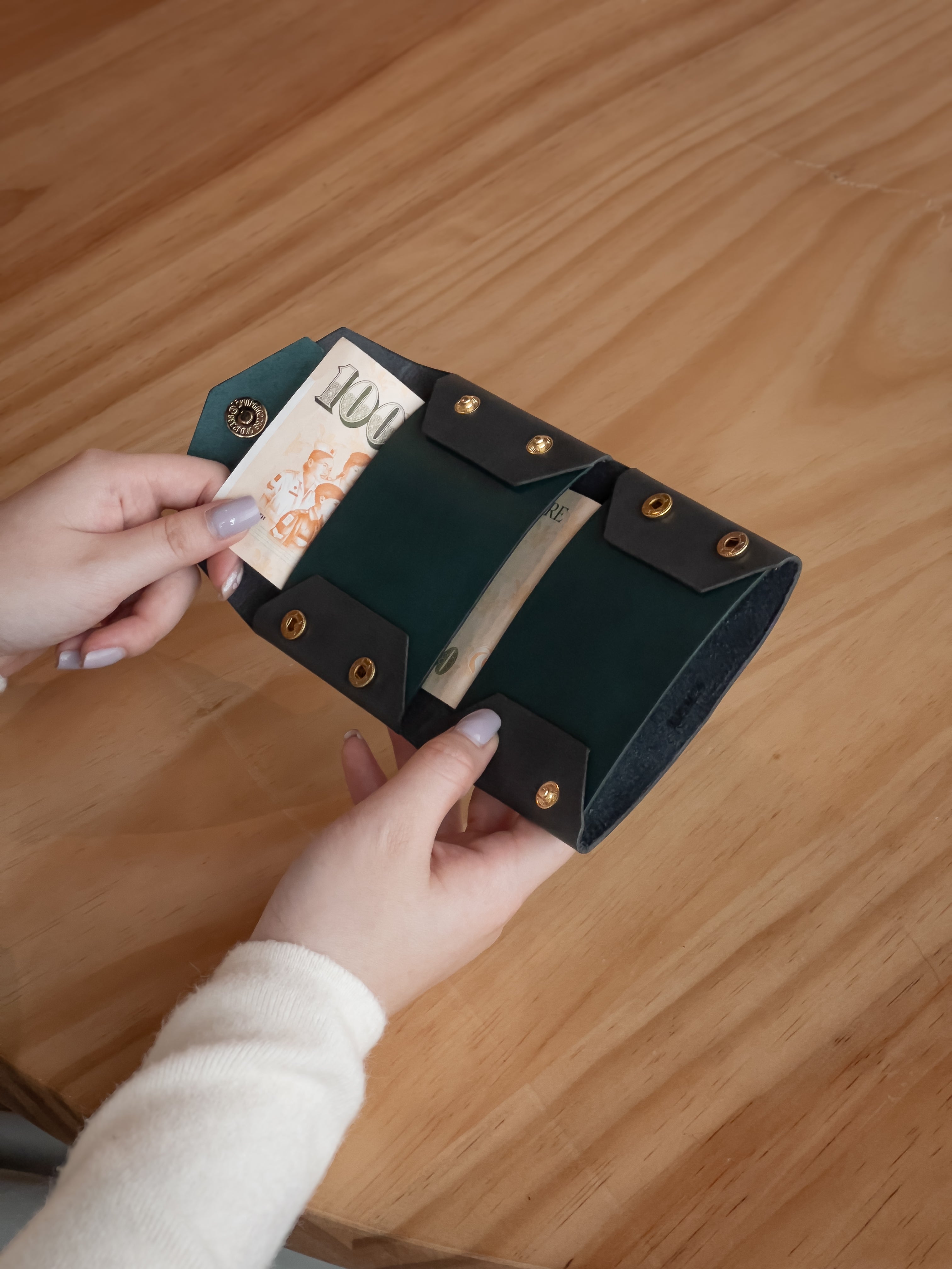 Moneta Mini Wallet Workshop - Haji Lane - Crafune