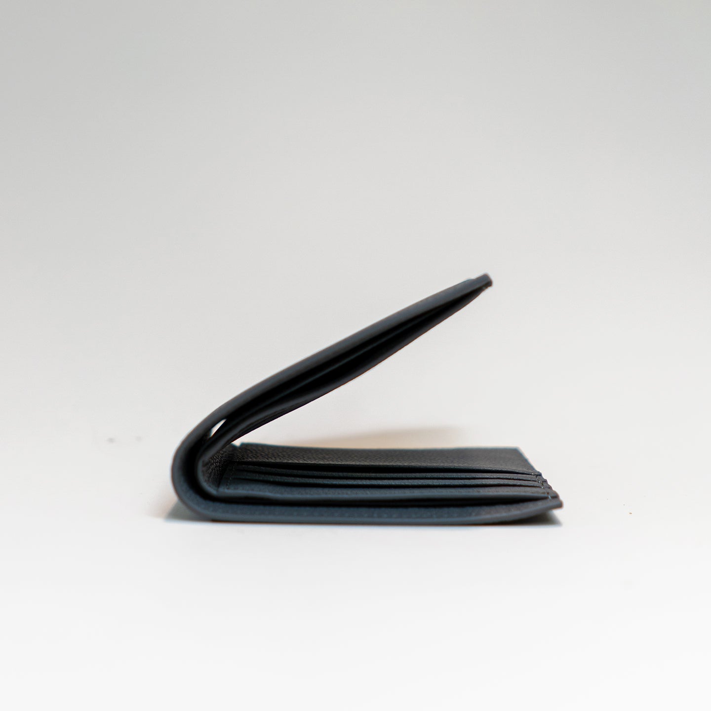 Fortis Bi-Fold Wallet - Pitch Black - Crafune