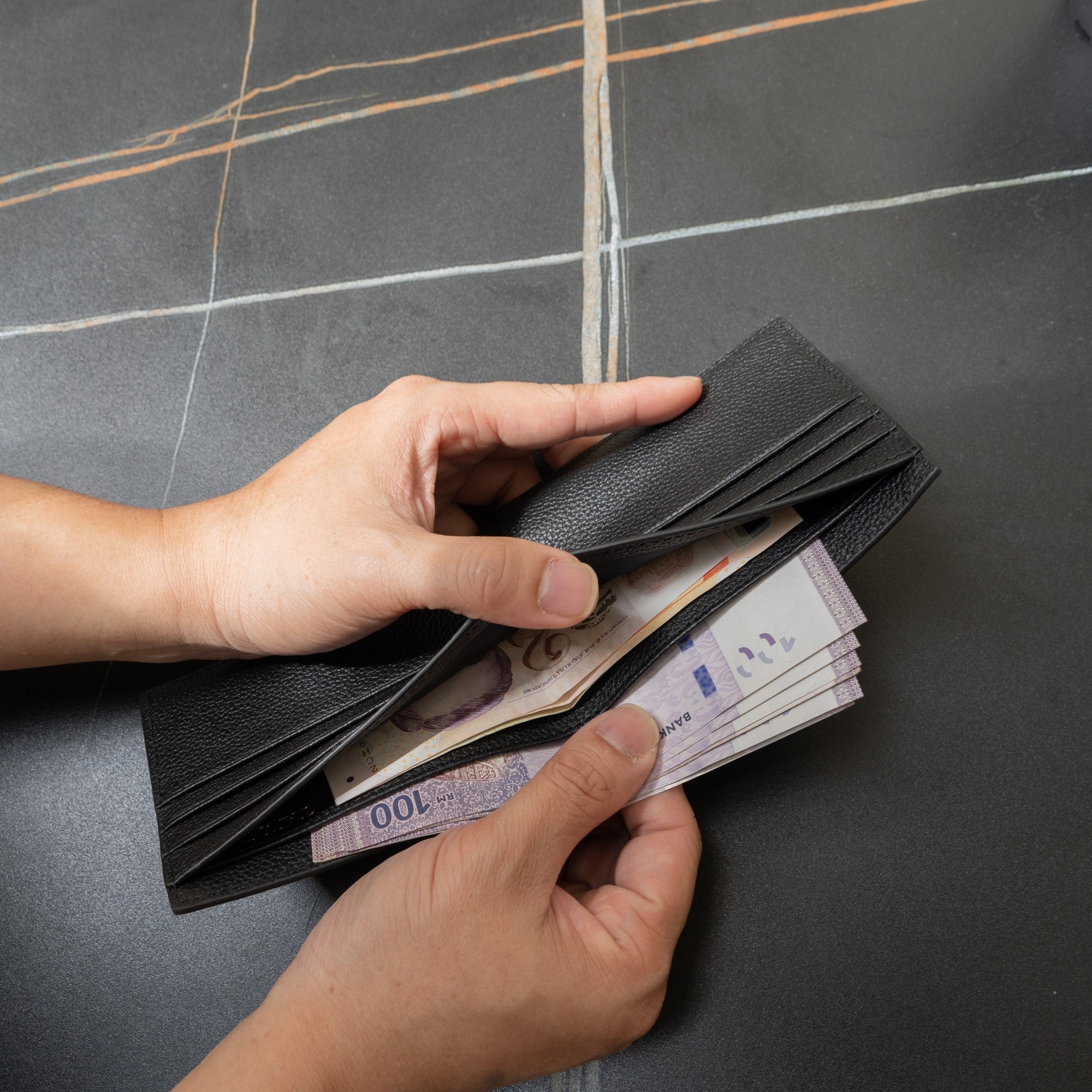 Fortis Bi-Fold Wallet - Pitch Black - Crafune
