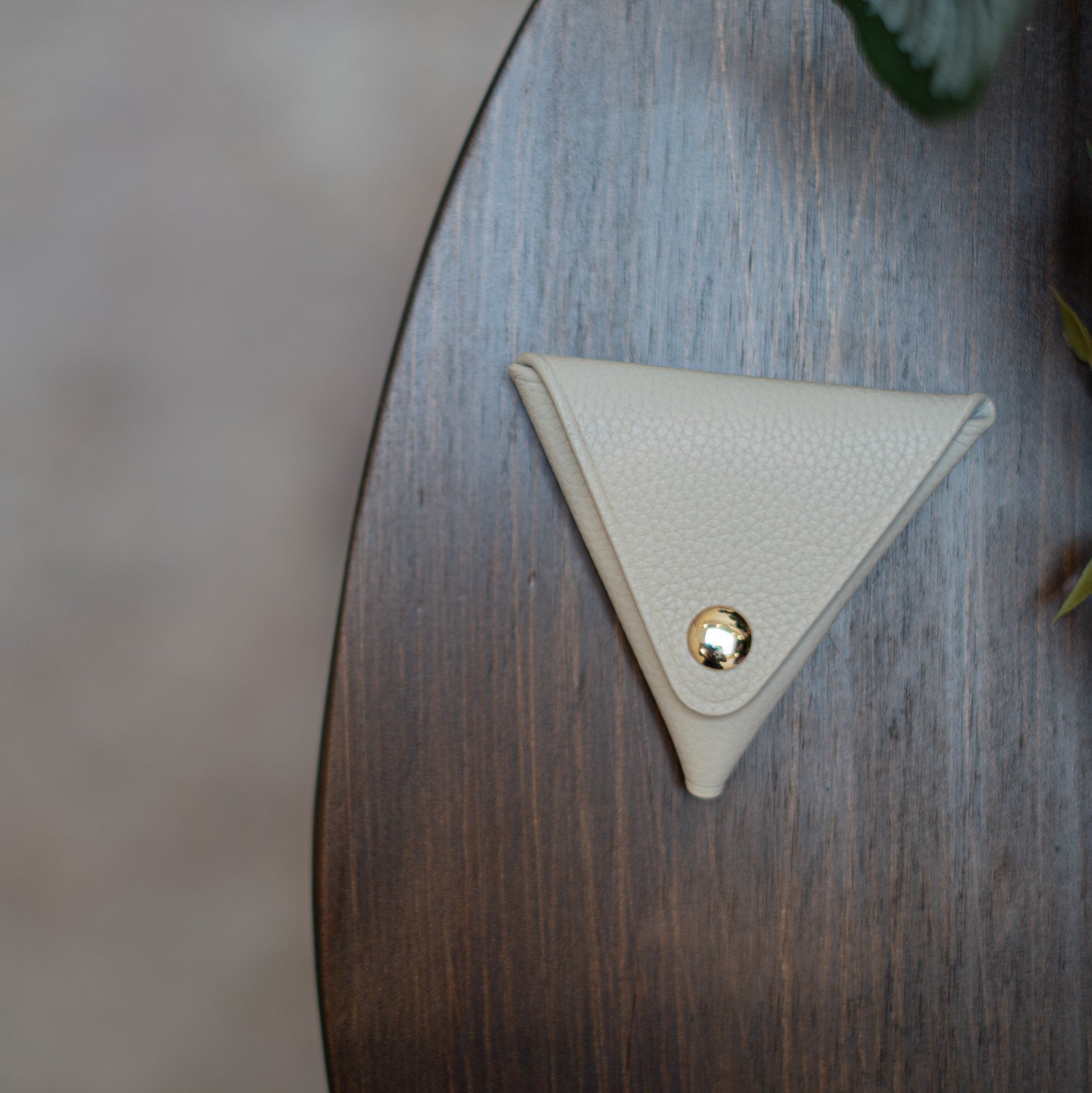 Triangle Coin Pouch - White Choco - Crafune